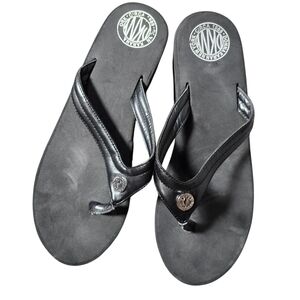 Donna Karan DKNY Size 9 Black Wedge Flip Flops As Is No Box